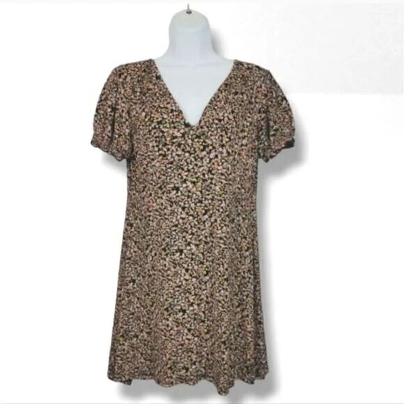 NEW ASOS Miss Selfridge Tea Dress with Shirred Sleeves in Ditsy Floral Size 8 - Picture 2 of 7